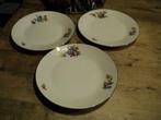 BOCH PORCELAINE BLOEMMOTIEF PLATTE BORDEN à 3  euro per stuk, Antiek en Kunst, Ophalen of Verzenden