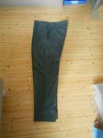 Pantalon classique gris taille 44, Vêtements | Femmes, Comme neuf, Taille 42/44 (L), Enlèvement ou Envoi, Gris
