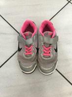 Nike Sportschoenen maat 30, Kinderen en Baby's, Ophalen of Verzenden, Gebruikt