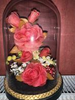 Mooie gemaakte rozen onder stolp, Huis en Inrichting, Woonaccessoires | Stolpen, Ophalen, Zo goed als nieuw