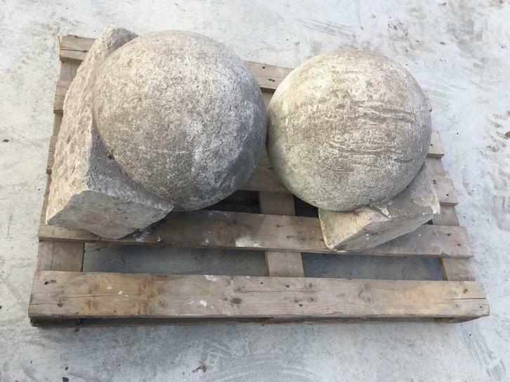 Antieke witstenen bollen, Doe-het-zelf en Bouw, Metselstenen, Ophalen
