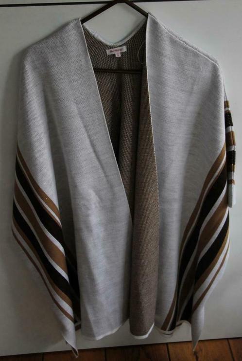 PONCHO GRIS RAYE  EN FINE MAILLE NEUF ANNE WEYBURN TAILLE 2, Kleding | Dames, Truien en Vesten, Nieuw, Maat 38/40 (M), Grijs, Ophalen of Verzenden