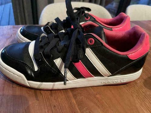 Schoen Adidas maat: 40, Kleding | Dames, Schoenen, Gedragen, Sneakers, Wit, Ophalen of Verzenden