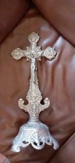 §Crucifix en regule