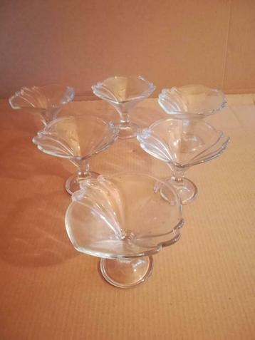Coupes à glace  beschikbaar voor biedingen