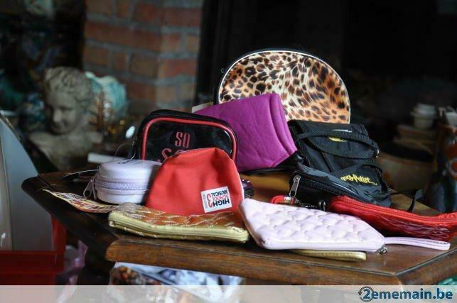 lot de pochettes et porte monnaie 12 piéces, Ophalen of Verzenden, Nieuw