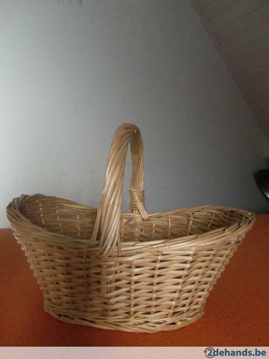 rieten mand, Huis en Inrichting, Woonaccessoires | Schalen en Manden, Gebruikt, Mand, Ophalen