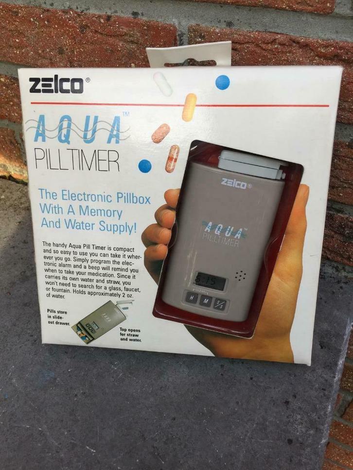 Pilulier électronique avec réserve d'eau, Divers, Orthèses, Neuf, Enlèvement ou Envoi