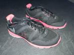 zwart-roze Nike schoenen - maat 41, Kleding | Dames, Schoenen, Nike, Zo goed als nieuw, Zwart, Ophalen