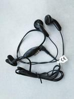 Smartphone HTC new set of light weight in ear headset, Nieuw, Ophalen of Verzenden