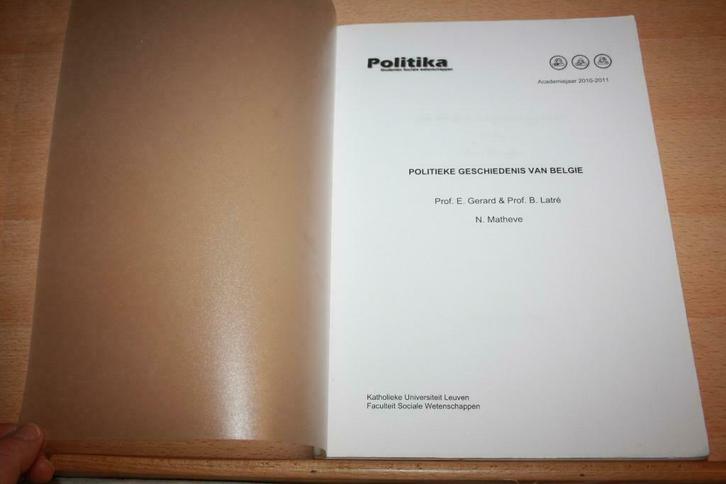 Politieke geschiedenis van België Politica sociale wetenscha, Boeken, Politiek en Maatschappij, Gelezen, Politiek en Staatkunde