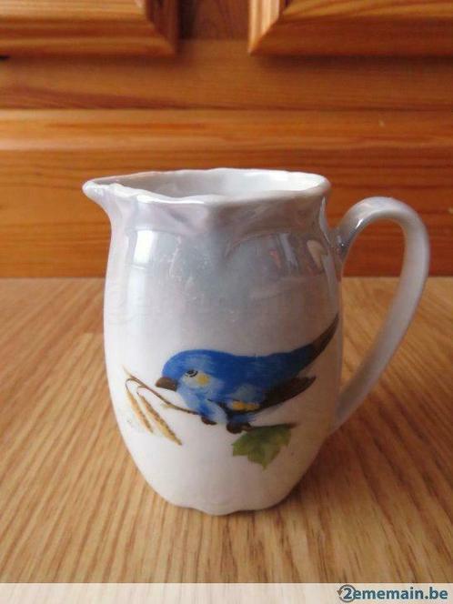 superbe petit pot en porcelaine motif oiseau bleu et branche, Verzamelen, Porselein, Kristal en Bestek, Gebruikt
