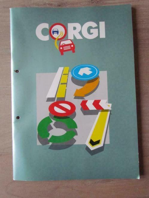 Corgi catalogus  jaren '80, Hobby en Vrije tijd, Modelauto's | Overige schalen, Zo goed als nieuw, Auto, Ophalen of Verzenden