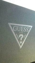 Vintage Boîte vide doosje Guess made in usa, Bijoux, Sacs & Beauté, Enlèvement ou Envoi, Comme neuf