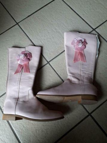 Bottes roses cuir véritable neuves 36