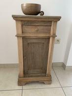 Table de chevet en chêne brut, Maison & Meubles, Bois, Moins de 45 cm, Utilisé, 70 cm ou plus