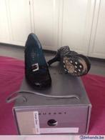 Mooie zwarte croco lederen pumps van Muxart. Maat 36, Kleding | Dames, Schoenen, Ophalen of Verzenden, Gedragen, Zwart, Pumps