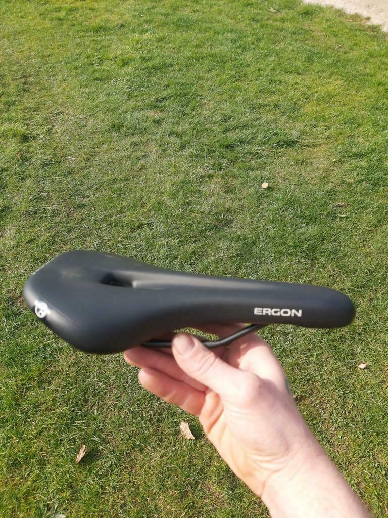 ② Mtb zadel ergon — Fietsonderdelen — 2dehands