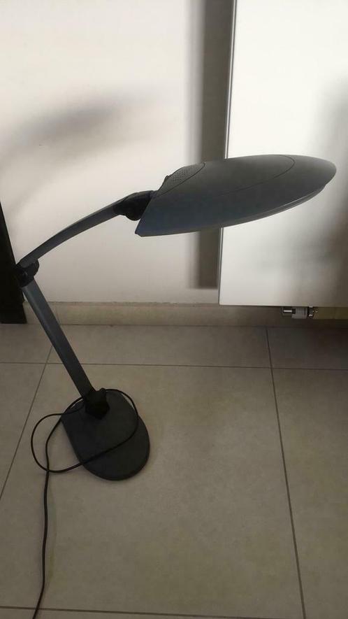 Lampe de bureau noire, Maison & Meubles, Lampes | Lampes de table, Comme neuf
