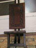 DE OUDE AFRIKAANSE STOEL VAN PALABRES IN GESNEDEN HOUT, Antiek en Kunst, Ophalen