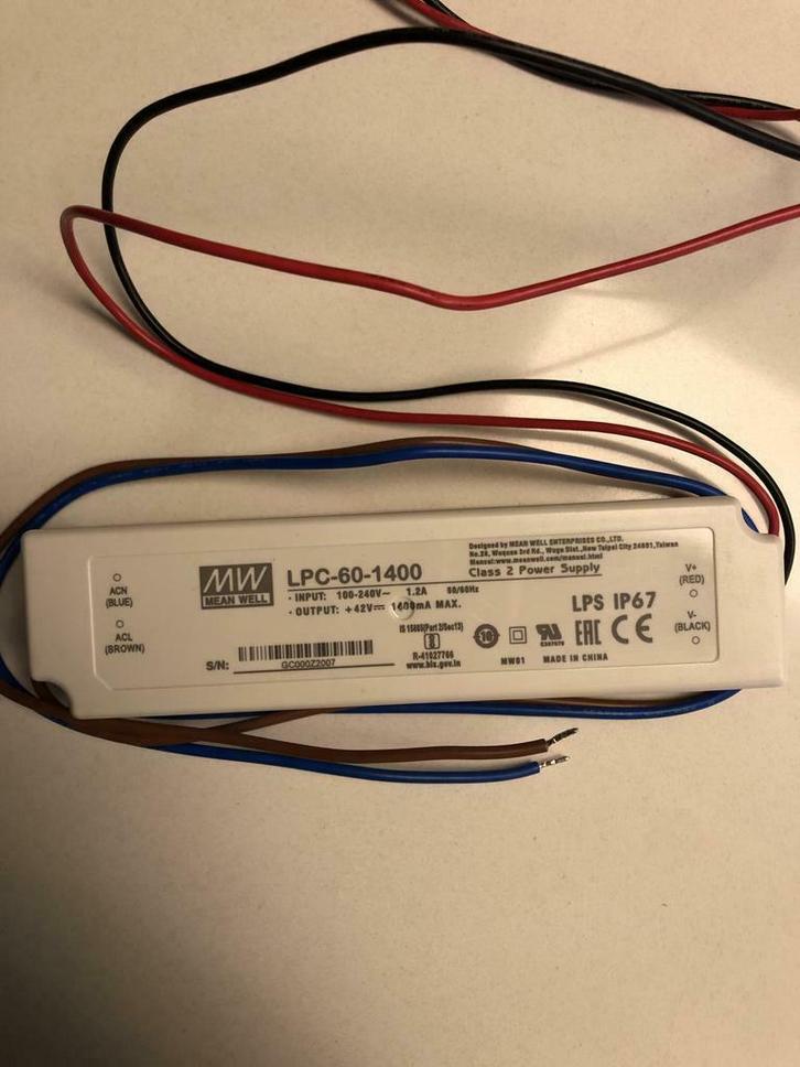 Led driver Meanwell voeding 60W 42 V 1.4A, Maison & Meubles, Lampes | Spots, Neuf, LED, Enlèvement
