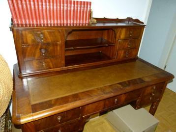 BUREAU STYLE LOUIS-PHILIPPE beschikbaar voor biedingen