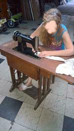stikmachine VERITAS - vintage - houten onderstel + kast, Ophalen, Gebruikt, Naaimachine, Overige merken