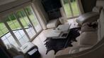 Wit lederen salon