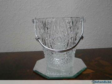 Kristallen ijsemmertje met verzilverde hendel. beschikbaar voor biedingen