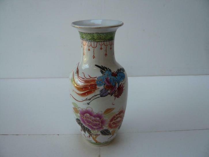 Deux beaux vases style chinois., Huis en Inrichting, Woonaccessoires | Vazen, Zo goed als nieuw, Overige kleuren, Aardewerk of Porselein