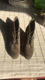 Bottines Tommy Hilfiger jamais portées taille 39, Vêtements | Femmes, Chaussures, Comme neuf