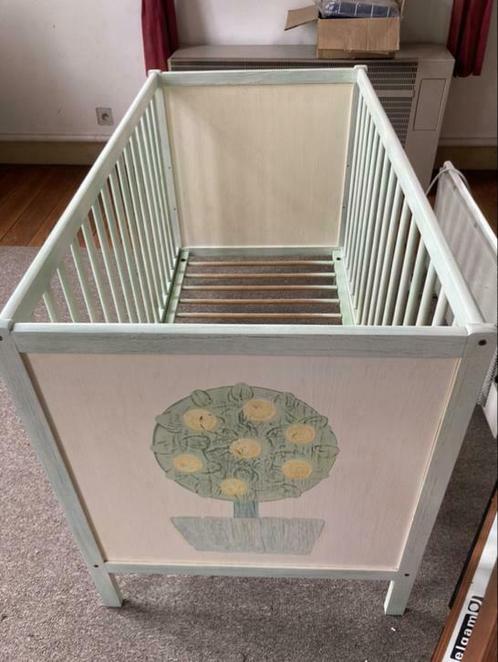 Houten babybedje met commode, Kinderen en Baby's, Babywiegjes en Ledikanten, Nieuw, Ledikant, Ophalen