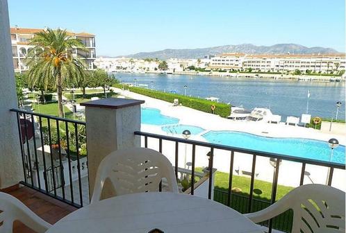 Appartement Empuriabrava Lago met zwembad ,tuin en garage, Vakantie, Vakantiehuizen | Spanje, Costa Brava, Appartement, Aan zee