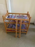Houten Stapelbed met ladder en lakentjes