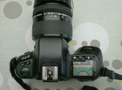 Analoog fototoestel Nikon F70D met Nikkor zoomlens 28-200mm., Audio, Tv en Foto, Fotocamera's Analoog, Zo goed als nieuw, Spiegelreflex