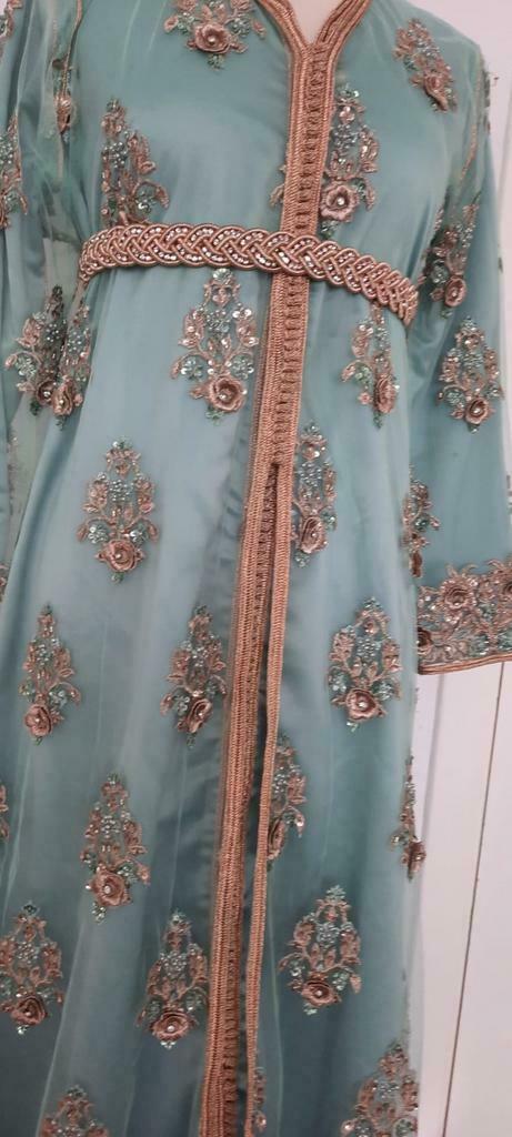 spellen Vooruitzien Bedenk ② Prachtige elegante Marokkaanse jurk/Takshita/kaftan te koop —  Gelegenheidskleding — 2dehands