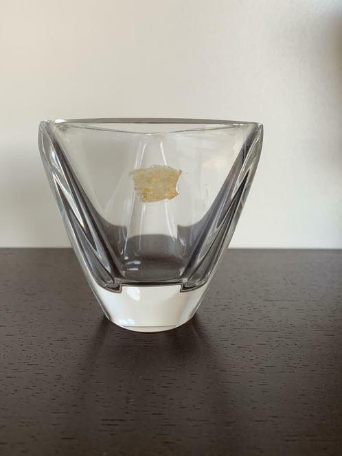 Val Saint Lambert petit vase tricorne, Antiquités & Art, Antiquités | Verre & Cristal, Enlèvement ou Envoi