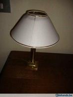 Mooi nacht - tafellampje met kapje in wit
