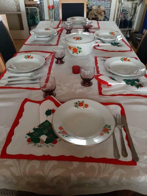 À vendre le décoration de table pour Noël complète, Antiquités & Art, Antiquités | Services (vaisselle) complet, Enlèvement
