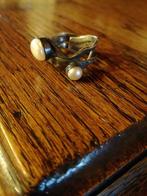 Zilveren ring met 2 parels., Handtassen en Accessoires, Ringen, Zo goed als nieuw, Ophalen