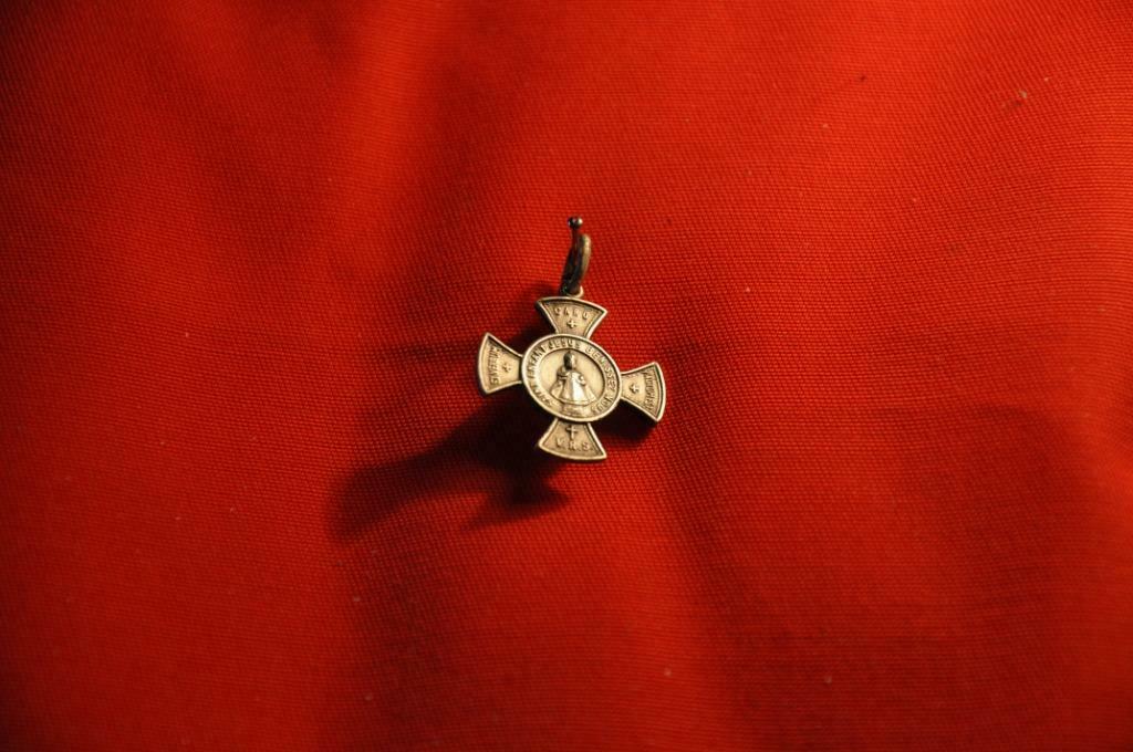 §  medaille religieuse croix de sauvegarde (17), Enlèvement ou Envoi, Utilisé, Bijoux, Christianisme | Catholique