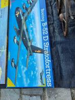 Boeing B-52 D stratofortress revell, Hobby en Vrije tijd, Ophalen of Verzenden, Zo goed als nieuw