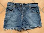 Short Levi’s 595 bleu, W26 (L32), W27 (confection 34) ou plus petit, Levi's, Bleu, Porté