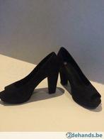 Pumps / Hakken H&M maat 38, Enlèvement ou Envoi, Porté, Noir, Escarpins