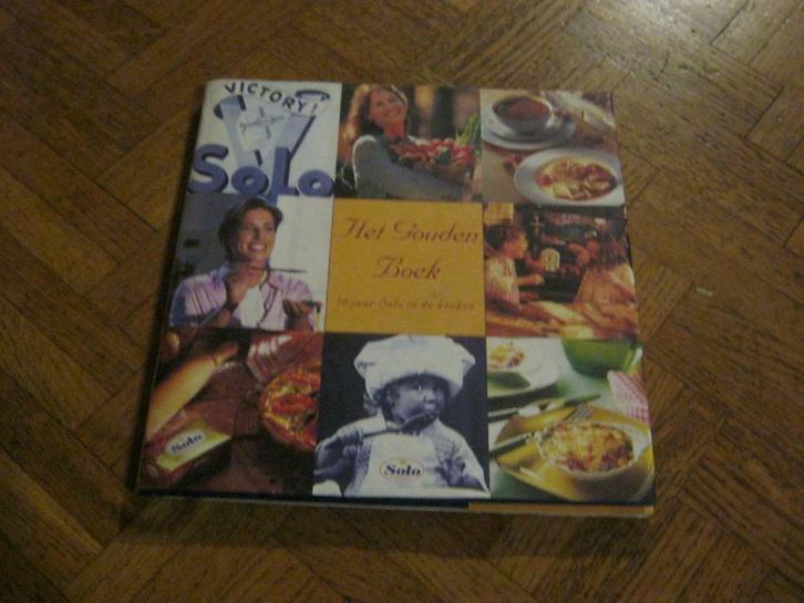 Het gouden boek 70 jaar Solo in de keuken, Boeken, Kookboeken, Gelezen, Ophalen of Verzenden