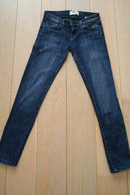 Donkere jeans LTB - waist 25 - zgan, Kleding | Dames, Spijkerbroeken en Jeans, Zo goed als nieuw, W27 (confectie 34) of kleiner