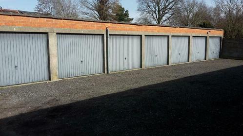 Garagebox en buiten staanplaats te huur Lint. VERHUURD !!!, Immo, Garages & Places de parking, Province d'Anvers