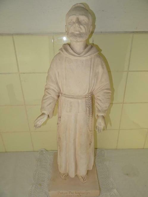 Statue en poterie Saint Pio Padre Pio par Constant Grooten, Antiquités & Art, Art | Sculptures & Bois, Enlèvement ou Envoi