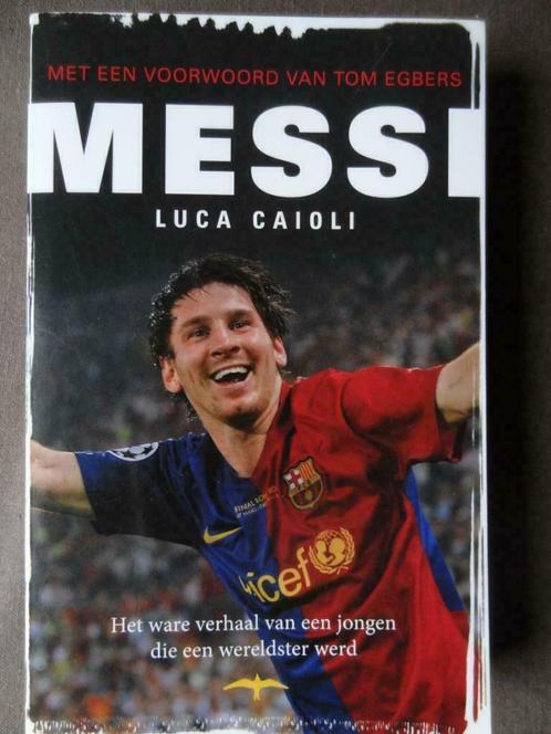 Messi / Luca Caiol, Boeken, Sportboeken, Nieuw, Balsport, Ophalen of Verzenden