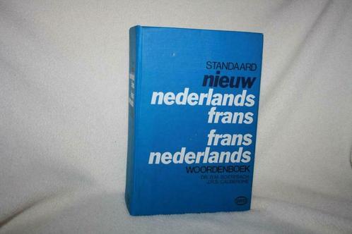 Couverture rigide / Standard nouveau néerlandais - français,, Livres, Dictionnaires, Utilisé, Français, Autres éditeurs, Enlèvement ou Envoi